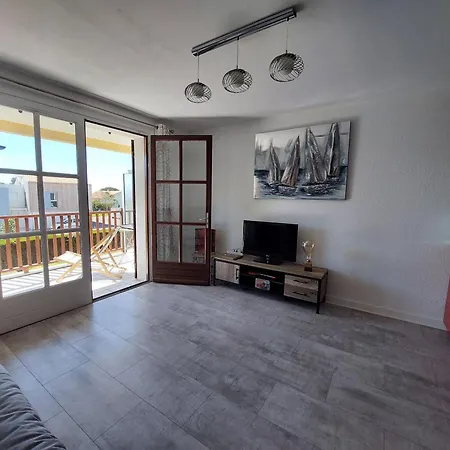 Vaux-sur-mer, 2 Pieces, 4 Personnes - Fr-1-550-76 Appartement
